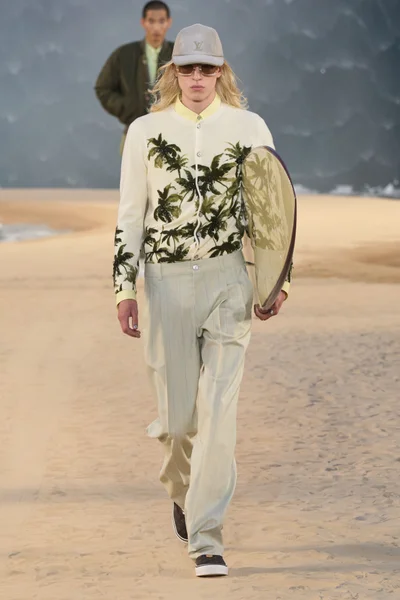 Look 35